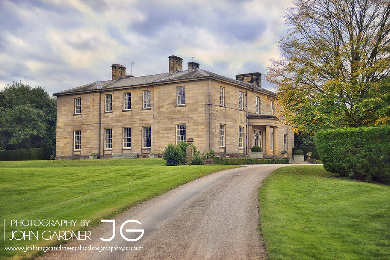 wedding photographer Saltmarshe Hall