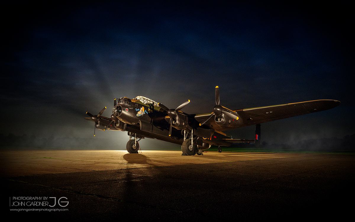 Aircracft photgraphy | Avro Lancaster Just Jane at night